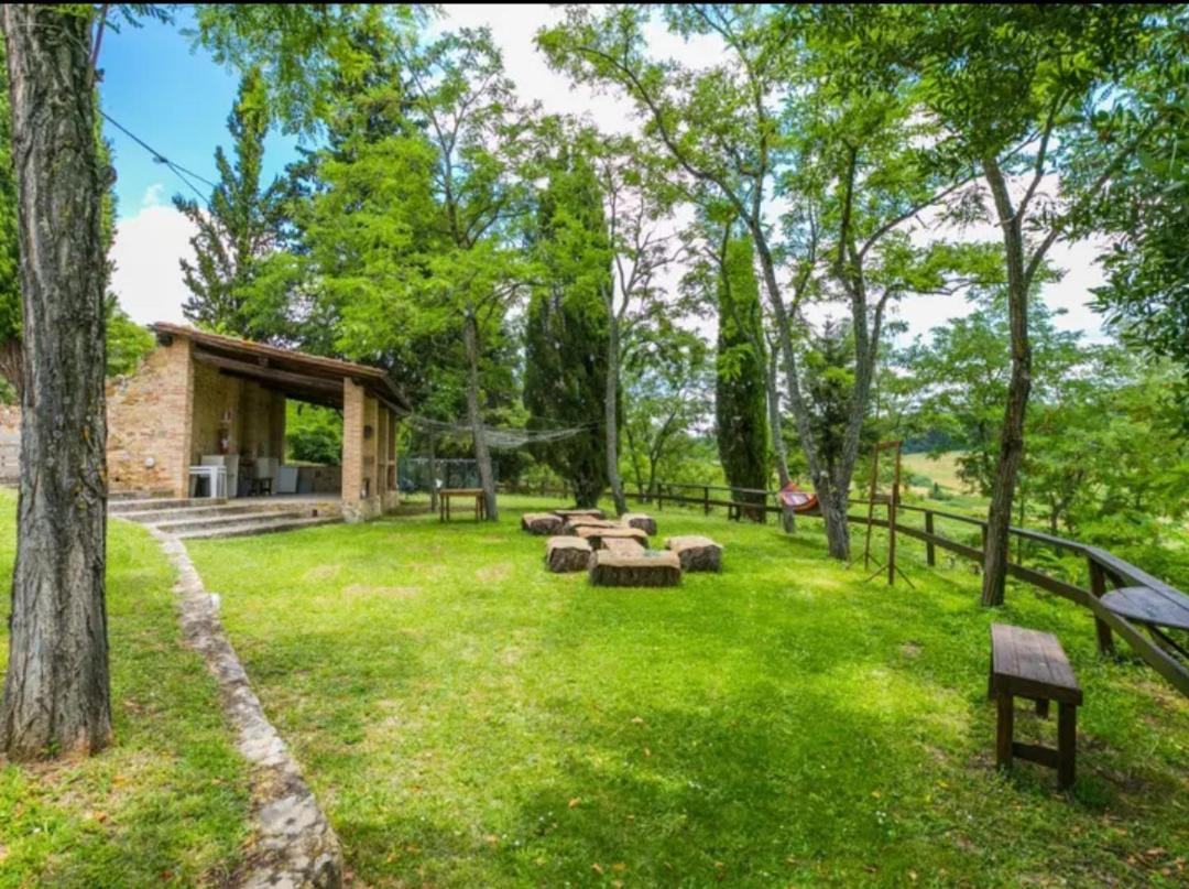 Agriturismo La Moraia ポッジボンシ エクステリア 写真
