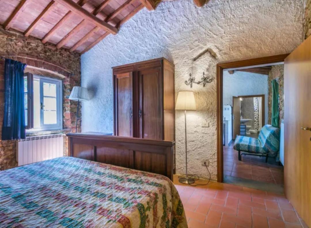 Agriturismo La Moraia ポッジボンシ エクステリア 写真