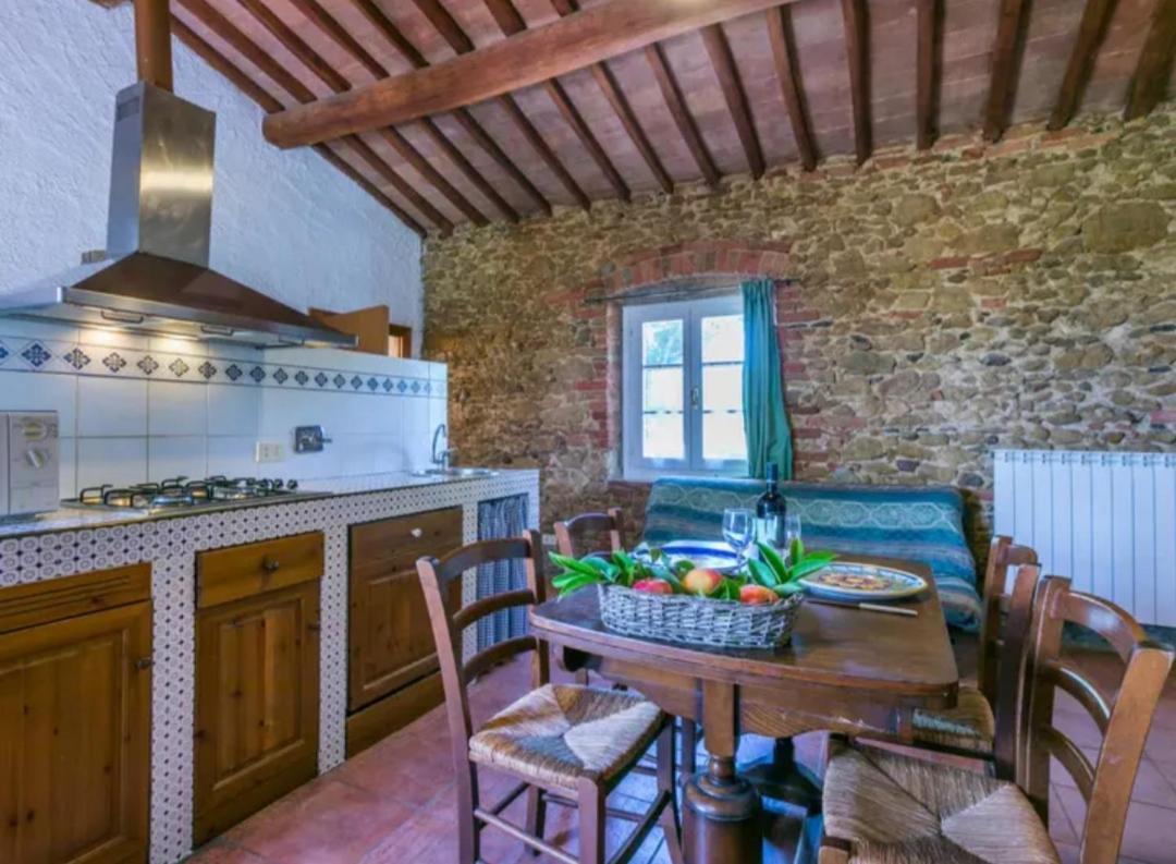 Agriturismo La Moraia ポッジボンシ エクステリア 写真