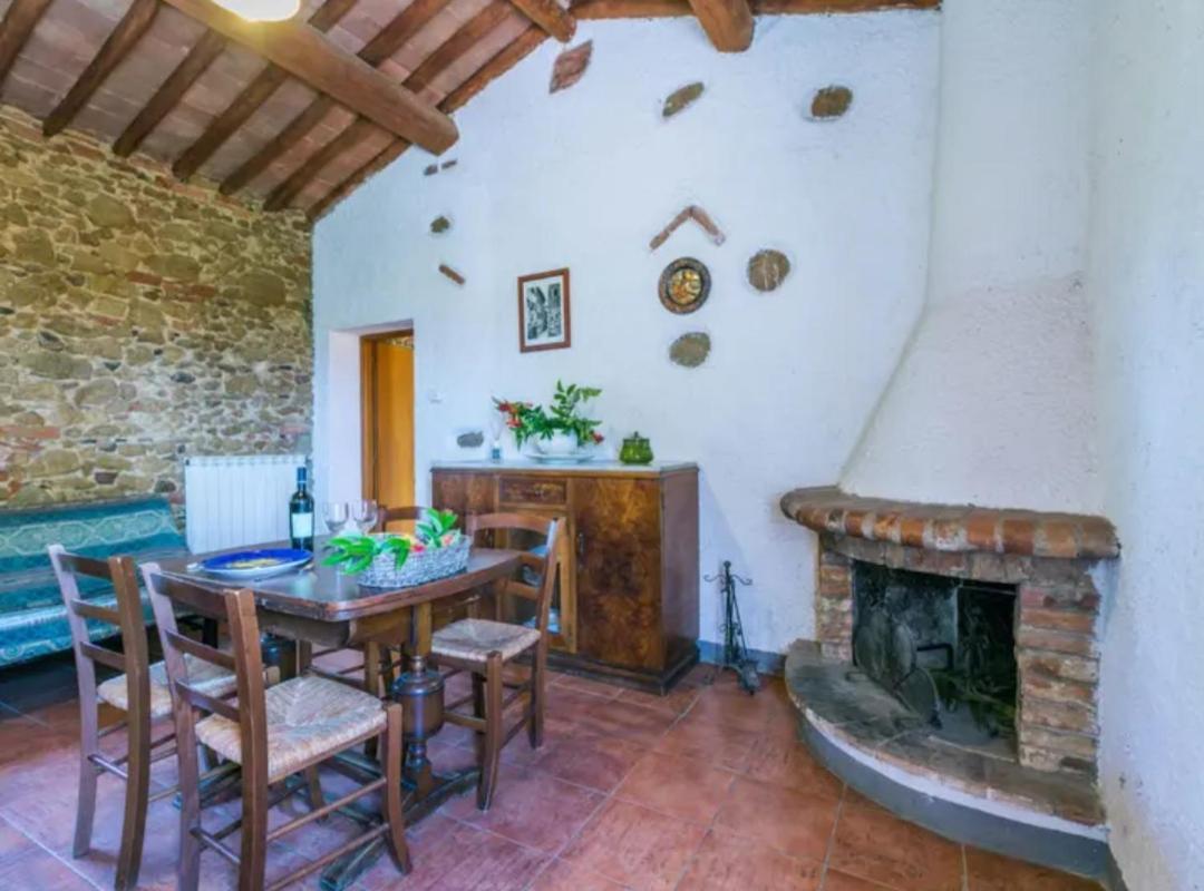 Agriturismo La Moraia ポッジボンシ エクステリア 写真