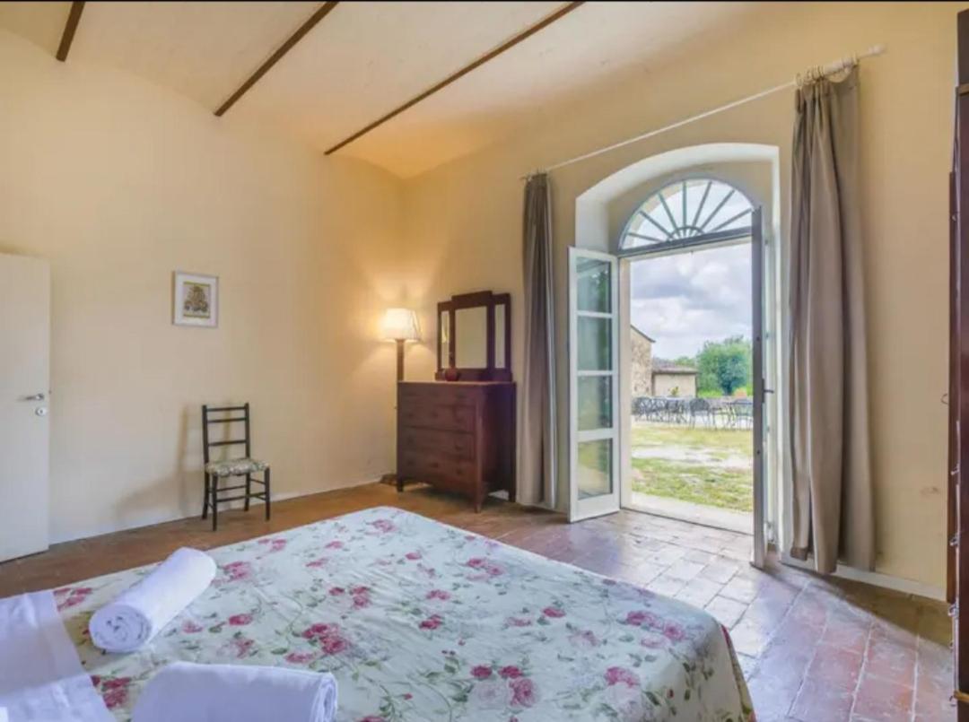 Agriturismo La Moraia ポッジボンシ エクステリア 写真