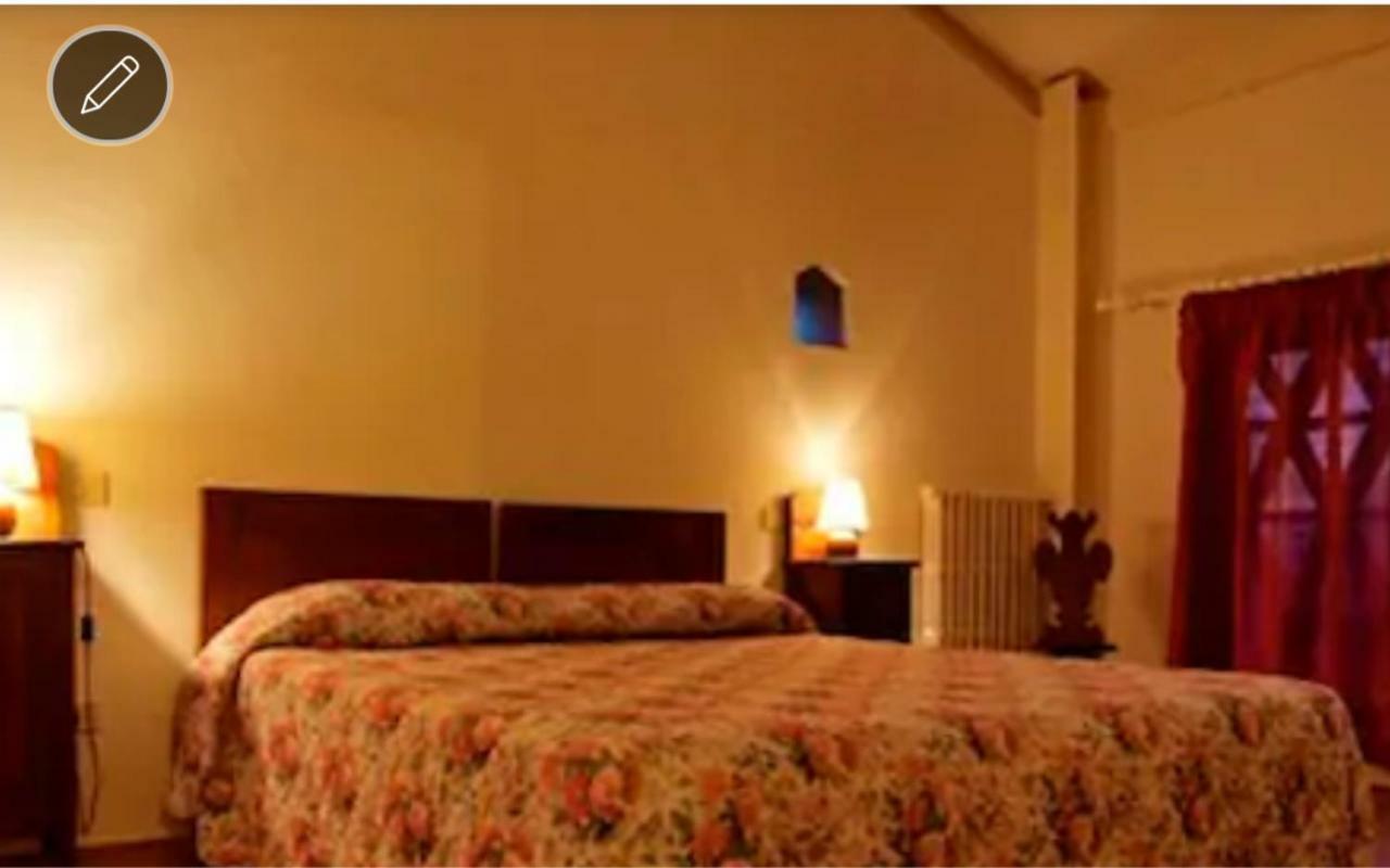 Agriturismo La Moraia ポッジボンシ エクステリア 写真