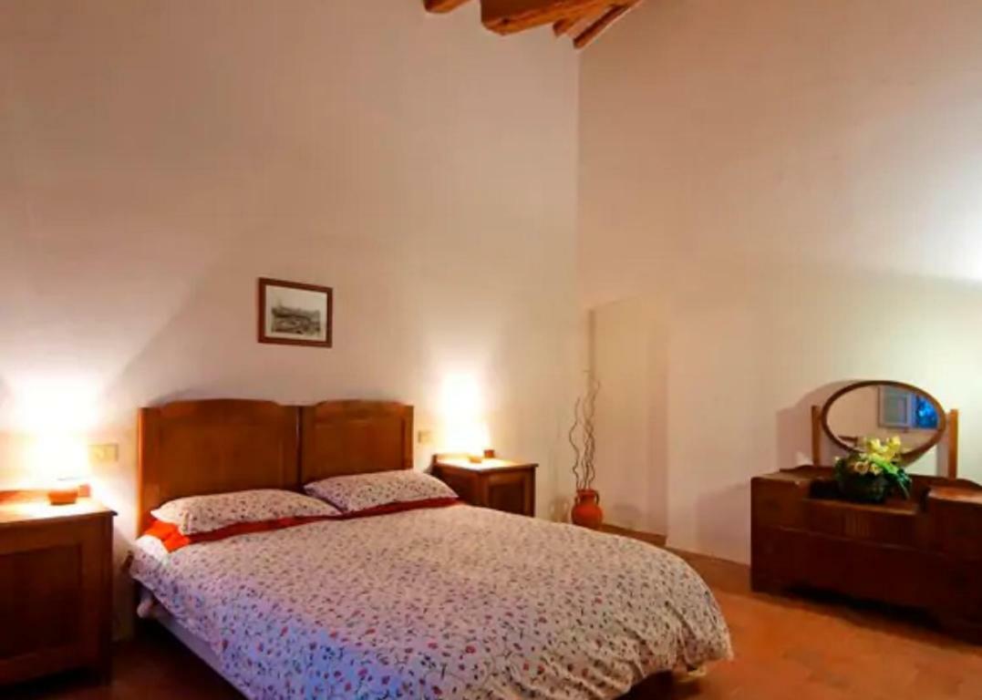 Agriturismo La Moraia ポッジボンシ エクステリア 写真