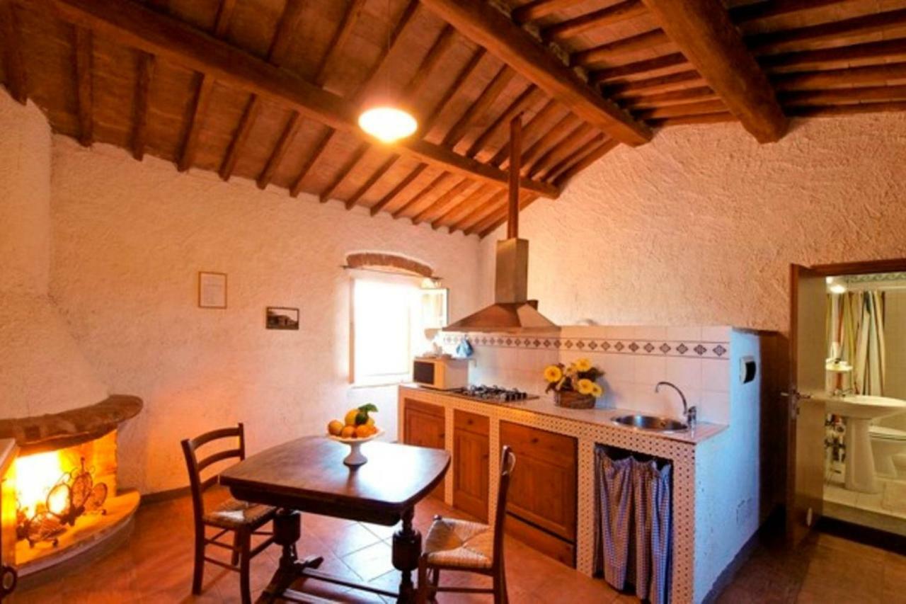 Agriturismo La Moraia ポッジボンシ エクステリア 写真