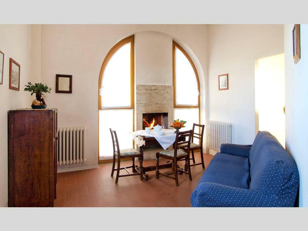 Agriturismo La Moraia ポッジボンシ エクステリア 写真